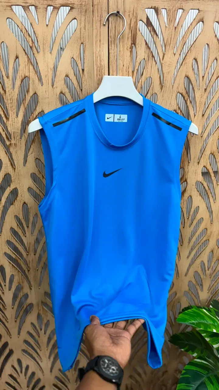 Multi brand SLEEVELESS