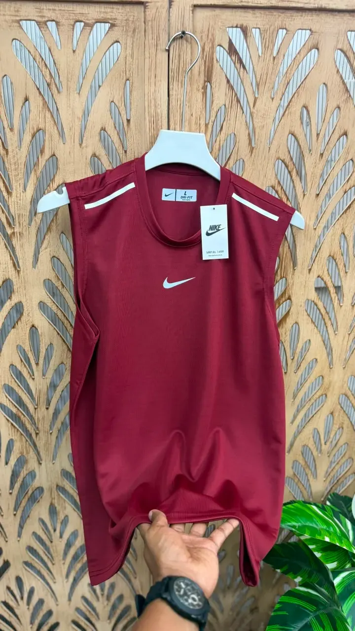 Multi brand SLEEVELESS