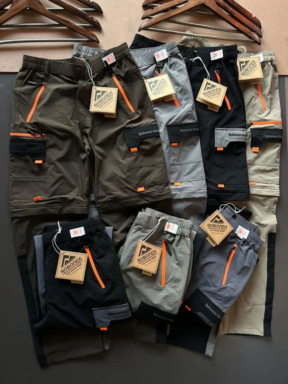 Side zipper pocket